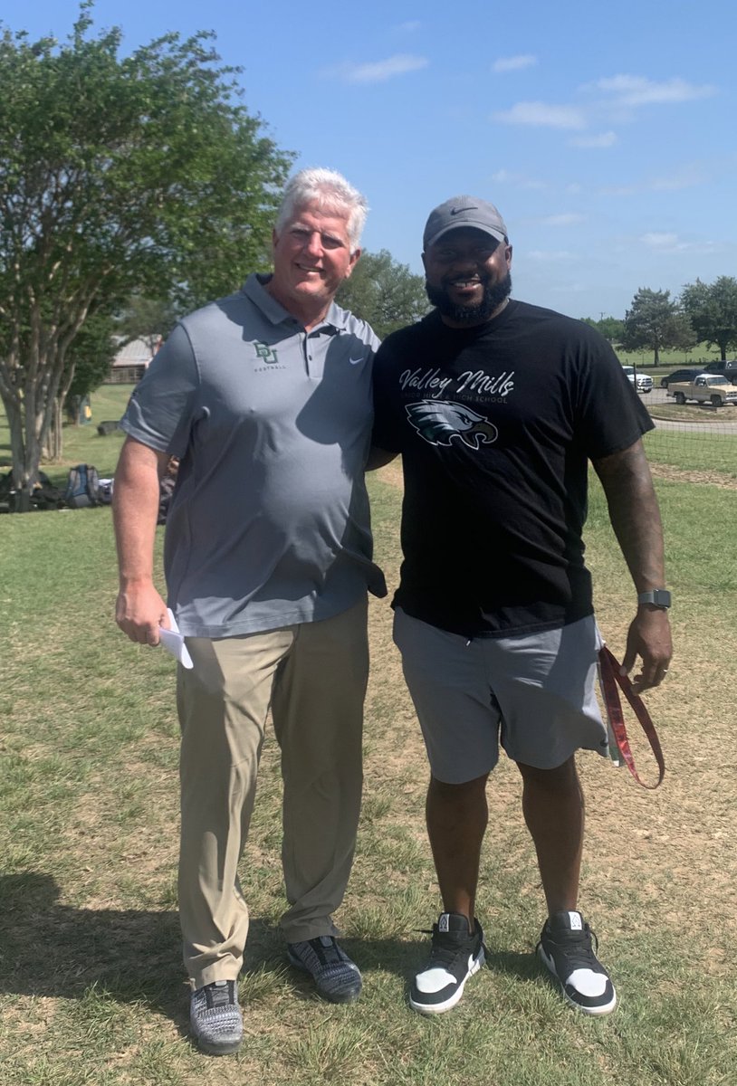 VM_Athletics's tweet photo. Thank @CoachRonRoberts and the @BUFootball for coming to check out our Eagles! 🦅🦅🦅 We will definitely be at some camps!! #EaglesFly @VM_Athletics @bfeath73 @CoachHaynesJr https://t.co/rZYqlkLcQS