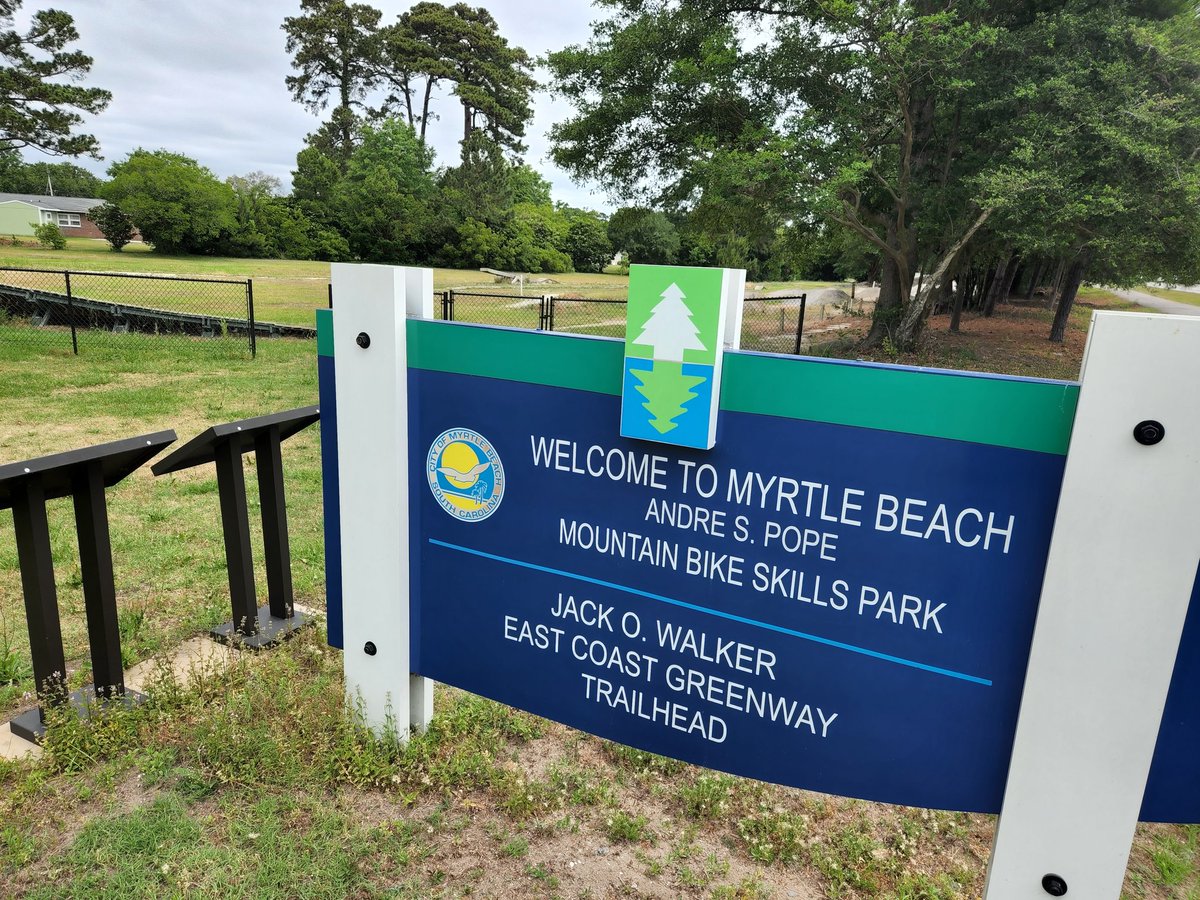 Greenway_Brent's tweet photo. Ya gotta ❤️ the @MyrtleBeachGov enthusiasm for #EastCoastGreenway. I mean 👀 at these trailheads! 🏃🏽🚴🏽‍♀️ https://t.co/FknHbzhazF