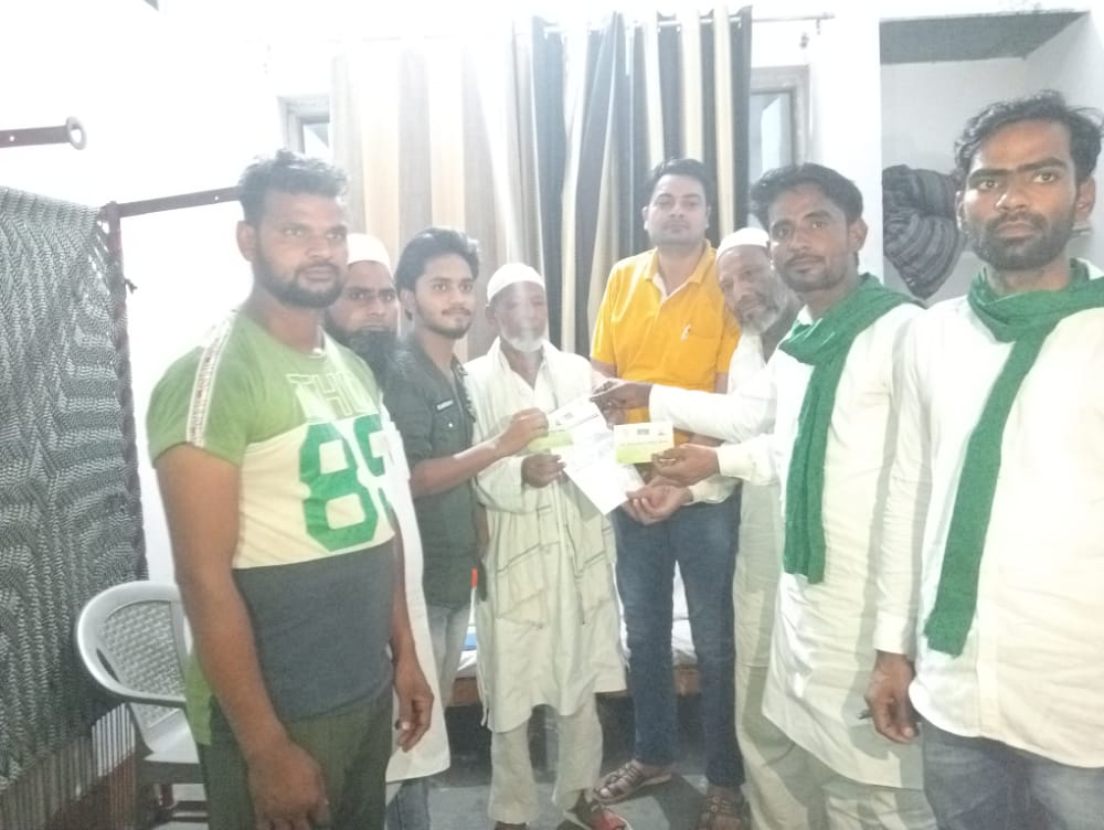 Kamil_Ahamad7's tweet photo. @aimim_national.....
आज #मोदी नगर विधान सभा के ग्राम सभा #गदाना में AIMIM ने #वाहिद भाई को ग्राम सभा अध्यक्ष नियुक्त किया इस मौके पर #AIMIM के सभी पदाधिकारी मौजूद रहे..
आपका अपना #Kamil_Ahamad
विधान सभा #महासचिव
#JOIN_AIMIM https://t.co/xDCP4jv6cc