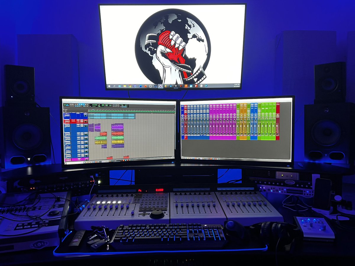 kyon100's tweet photo. Let’s work……… https://t.co/wWDX5PV3Hp