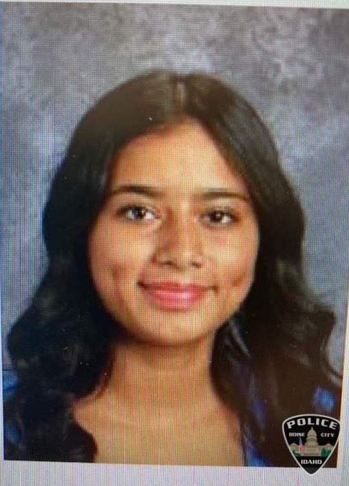 BoisePD's tweet photo. BPD officers are searching for runaway Aaliyah, 15. Last seen around 3pm on May 5 when she left her home on foot in the area of Vista and Cherry, wearing black ripped jeans and a grey hooded sweatshirt.
If you see her call non-emergency dispatch or contact @CSofSWIdaho https://t.co/Nve53WCg5x