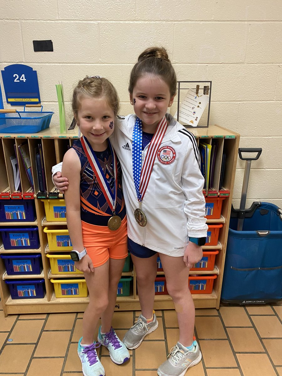 cmatthau's tweet photo. @sunisalee_ Famous Faces Day at Ben Davis Elementary. Thank you for being a great role model to these little girls! #WarEagle https://t.co/Js6s4NHkEW