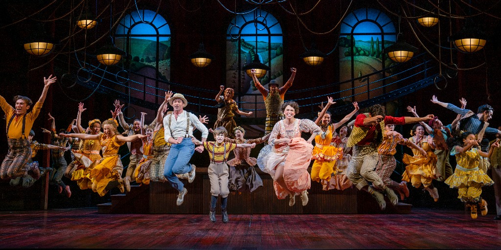 MusicManBway's tweet image. #MusicManBway is up for 8 @broadwaycom Audience Choice Awards, including Favorite Musical Revival!

Show your River City pride by voting here: bit.ly/37DupB4