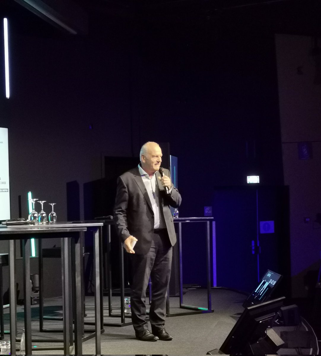 CASudRhoneAlpes's tweet photo. C'est parti pour les #RencontresCA ! Jean-Pierre Gaillard, Président du @CASudRhoneAlpes introduit cette nouvelle édition sur le thème  👉Coopérer pour relever les défis ! https://t.co/wqXU1rg290