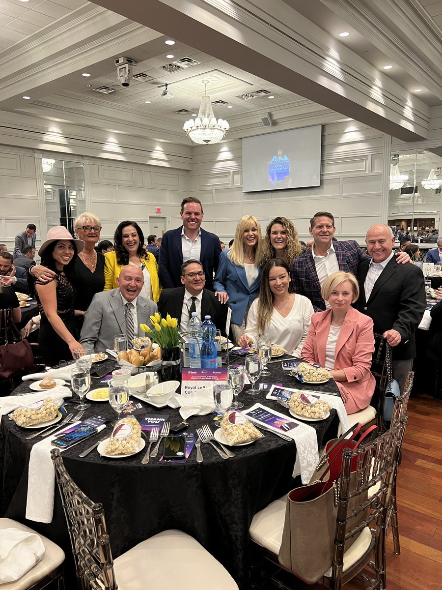 Justin Risi tweet media