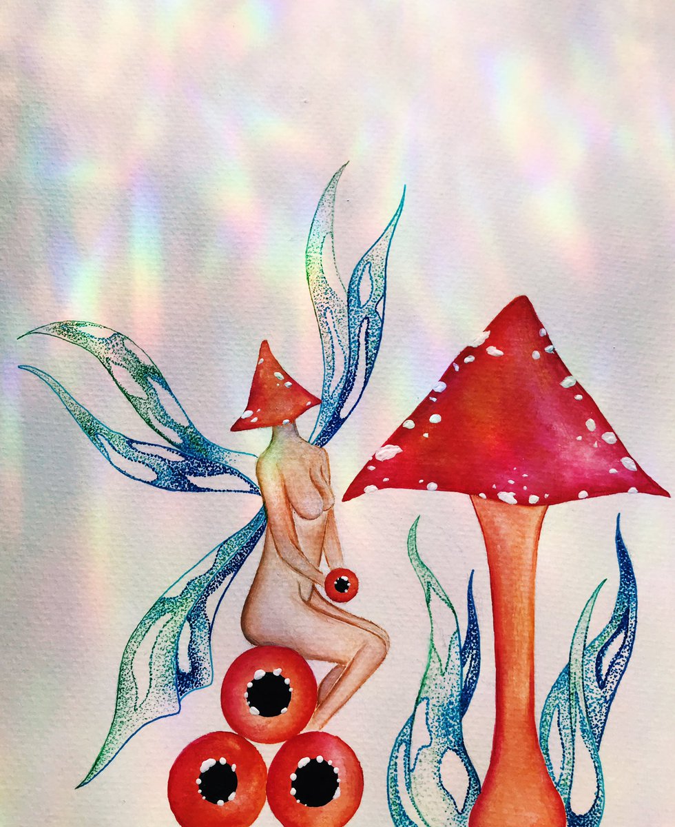 trishtheartist's tweet photo. sitting on her throne 🍄 https://t.co/O7EEmjoMmn