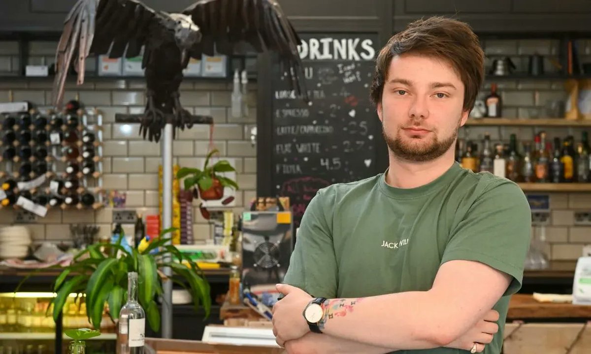 Comedy, open mic nights, coffee shop, small plates, whisky and more. What else could you ask for at this stylish, faff-free drinks spot?

We chatted to owner Craig Thom to find out all the inside goss on this top new Aberdeen venue 🍹🍹 buff.ly/3MaylIE