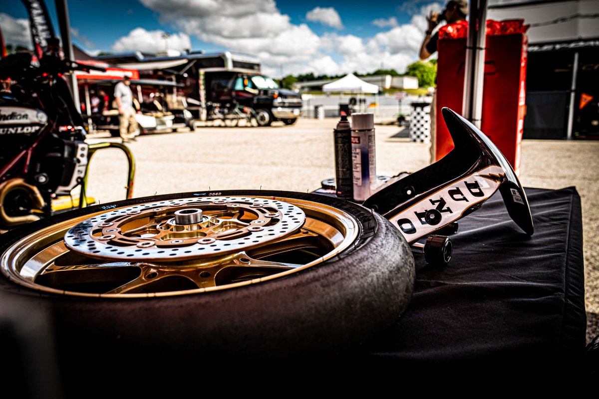 RideDunlop's tweet image. Throwing it back to Atlanta @motoamerica @superhooligans on this Thursday. We are ready to get back to racing!

#RideDunlop #RaceDunlop #SuperHooligans #RSD #ThrowbackThursday