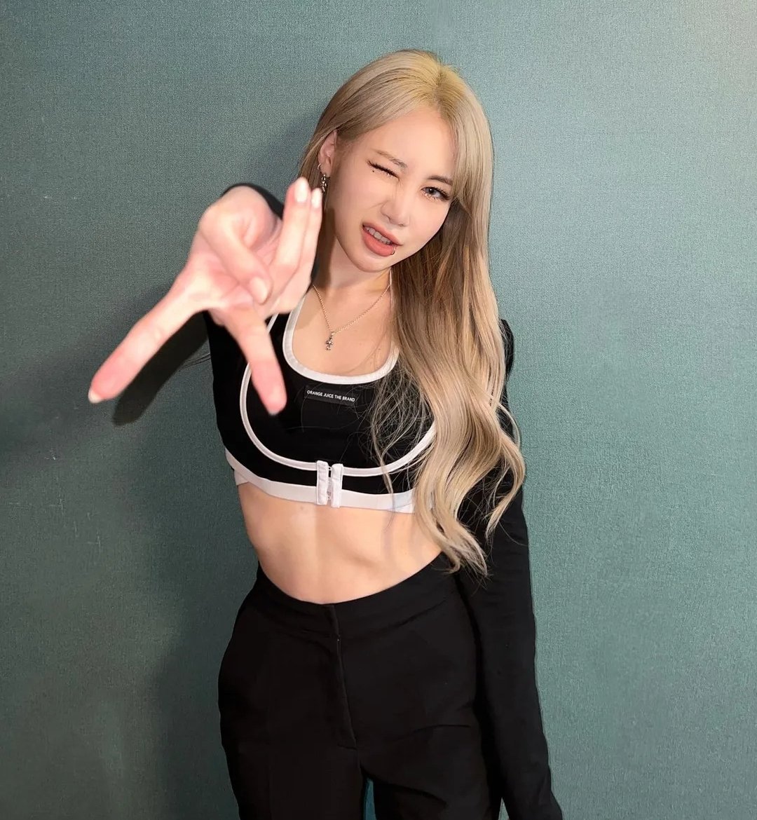 snqyon's tweet photo. milikq https://t.co/xX0aA7XlCM