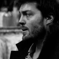 badly_wired's tweet photo. I really ought to be getting on with the paperwork I brought with me this week ... 😂
#ThirstyThursday
#TomBurke
#wheredidtheweekgo https://t.co/LmSk6mxHbT