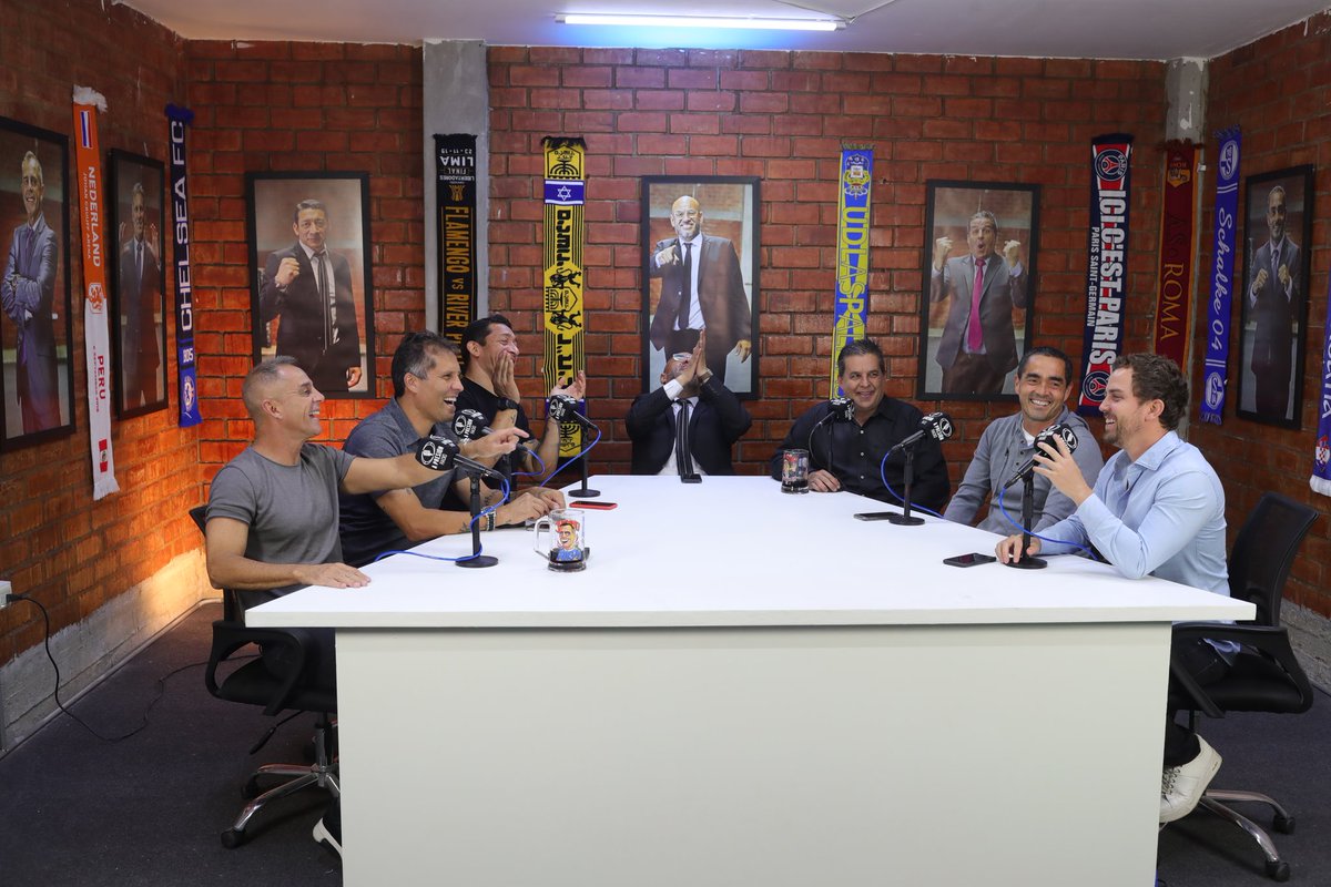 Un grupazo ... <a href="/apresion1/">A PRESIÓN 🎙️</a> 
<a href="/Mauricioldm1/">Mauricio Loret de Mola</a> <a href="/negrogalvan73/">CARLOS GALVAN. 🇦🇷🇧🇷🇵🇾🇵🇪 0️⃣3️⃣ ♏️🧉🍷⚽️✝️</a> <a href="/Leaobutron/">Leao Butrón</a> <a href="/gonzaperucarajo/">Gonzalo Nuñez Andrade</a> <a href="/markociurlizza/">m7ciurlizza@hotmail.</a> <a href="/julinho11sc/">Julinho</a> <a href="/carlosportalva/">Carlos Alvarez Hurtado</a> <a href="/oquispen/">OMAR QUISPE NAVARRO</a> y ustedes !!!