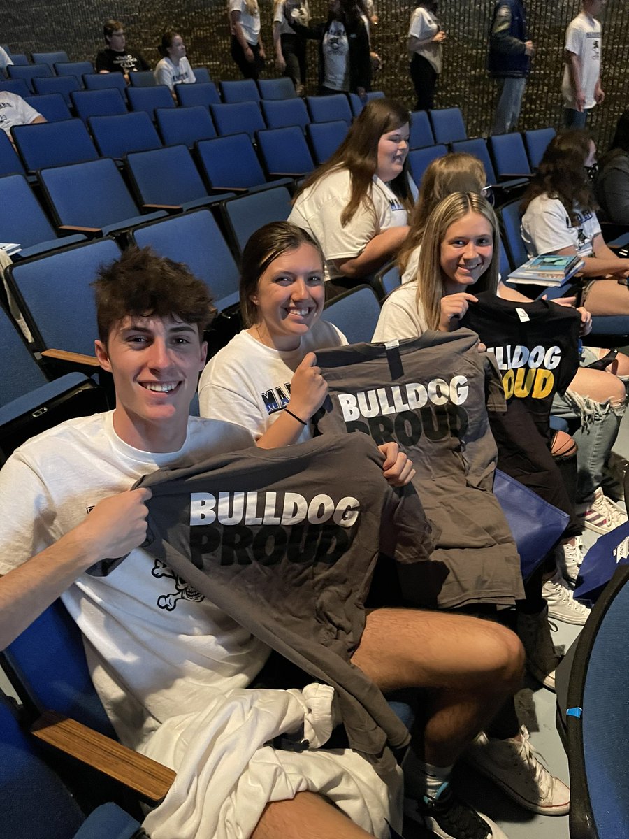 Great to see these <a href="/CHSMarauder/">Carlson High School</a> #marauders choosing to become <a href="/AdrianCollege/">Adrian College</a> Bulldogs!  #gdtbabd <a href="/Jim_Mahony/">Jim Mahony</a>