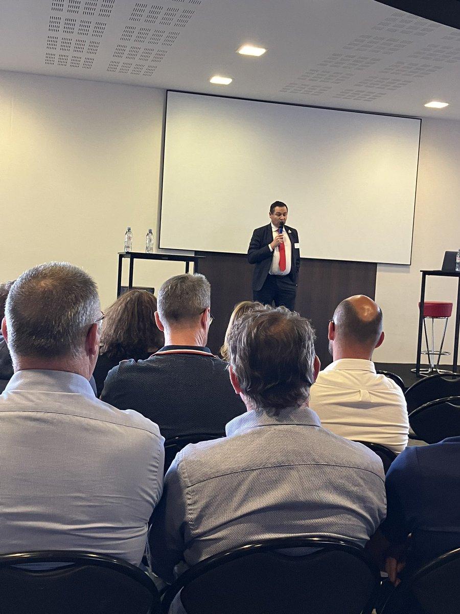 Ce soir nous recevons nos partenaires du bâtiment au <a href="/RoazhonPark/">Roazhon Park</a> autour de notre charte d’engagement et de la collaboration avec l’intervention Marc Lièvremont.