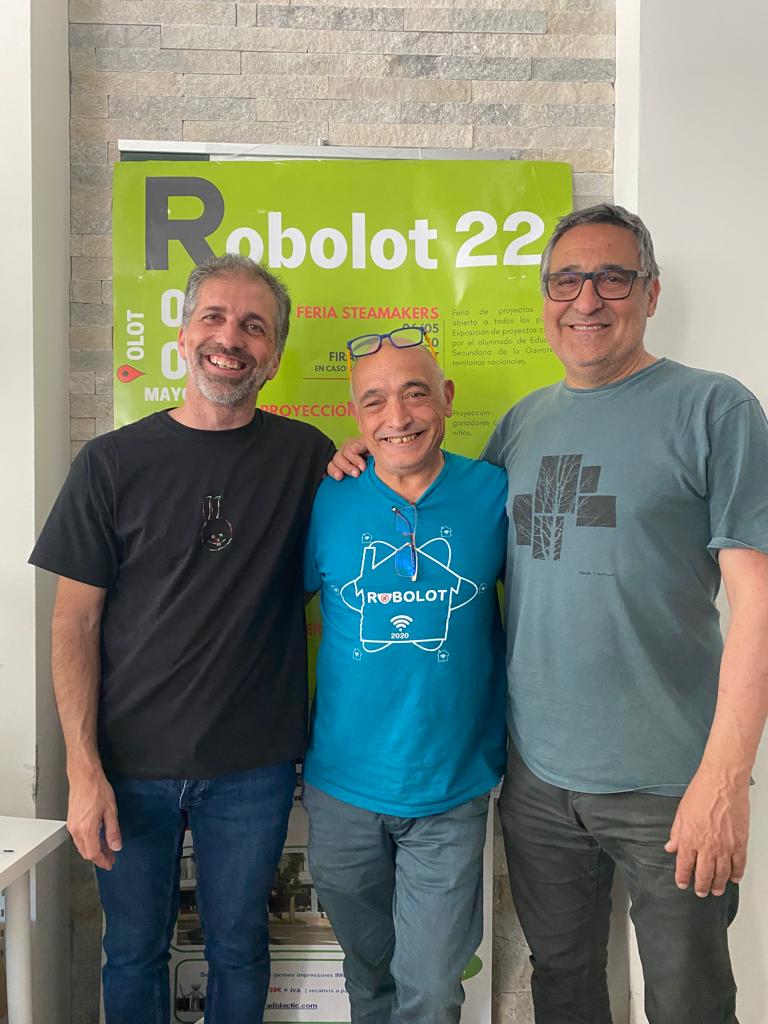 ToniMorenoRey's tweet photo. L'edició @ROBOLOT  2022 d' @olotciutatedu ha estat tot un èxit 😀💪
AGRAÏM A TOTHOM  que ha fet possible aquesta nova edició. Al 2023, més💪
🤩VIDEO RESUM @Leeksonfilms
👇👇👇
https://t.co/OJdL4qcNbk
 
@ICEUPC @JoanCuevas @MerceChaconD @cesirecat @AznarElisabeth @JMoralCastrillo https://t.co/M5ePcWVPKw