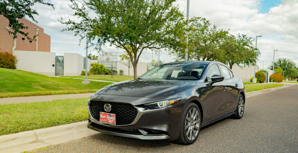BertOgdenEMazda's tweet photo. It's easier than ever to finance a #Mazda3 sedan at #BertOgden, so stop by and choose your top pick from our extensive inventory! #carfinance https://t.co/a3biQHuTC5