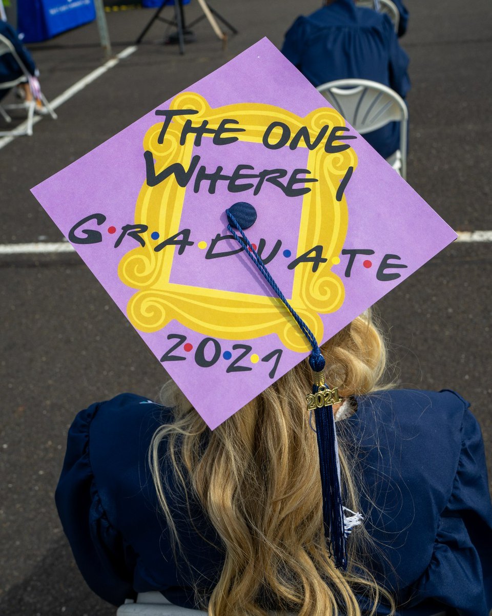 Bucks_edu's tweet photo. #Throwback to last year's commencement caps! 🎓 Only one week to go until our 2022 ceremony. 🎉 #BucksCCC #BucksCounty #CommunityCollege #BucksCountyPA #CollegeGraduation #ClassOf2022 #Graduation https://t.co/hE0spssT2t