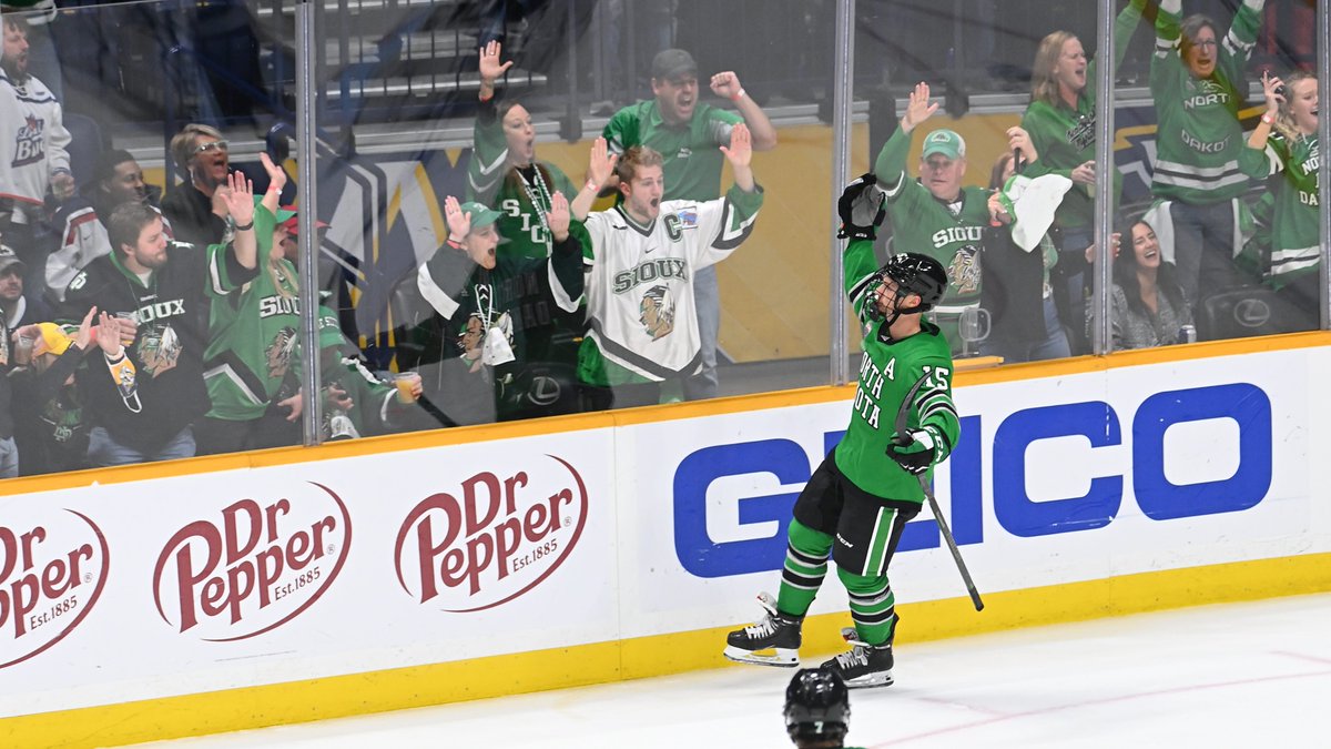 North Dakota Hockey tweet media