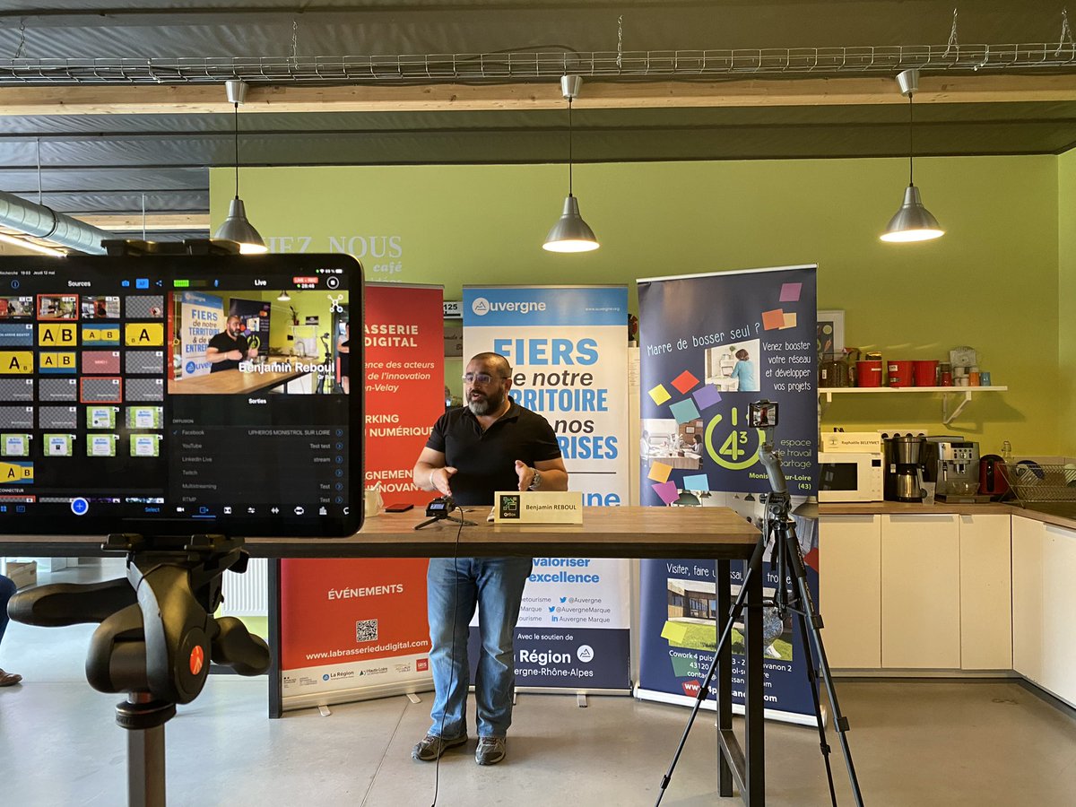 _leconnecteur's tweet photo. Ce soir c’est #UPHEROS @AuvergneMarque à #4puissance3 à Monistrol sur Loire en Haute-Loire. Des projets qui s’intéressent de plus en plus aux enjeux environnementaux et societaux. L’entrepreneuriat à impact made in #Auvergne.
Retrouvez le replay sur notre chaîne YouTube demain. https://t.co/Og78ribWEy