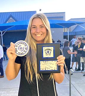 CalHiSports's tweet photo. State Stat Stars of the Week.
For softball, Madera coach reaches 700 wins, Carly Knoles (64 hits) &amp; Jenna Peters (57 RBI) post totals that make all-time state lists plus junior OF to watch from Bay Area.
@James_Escarcega @JPeters2022 @HaroldAbend 
https://t.co/2VIOH4eW18 https://t.co/BXiDiCaXSL