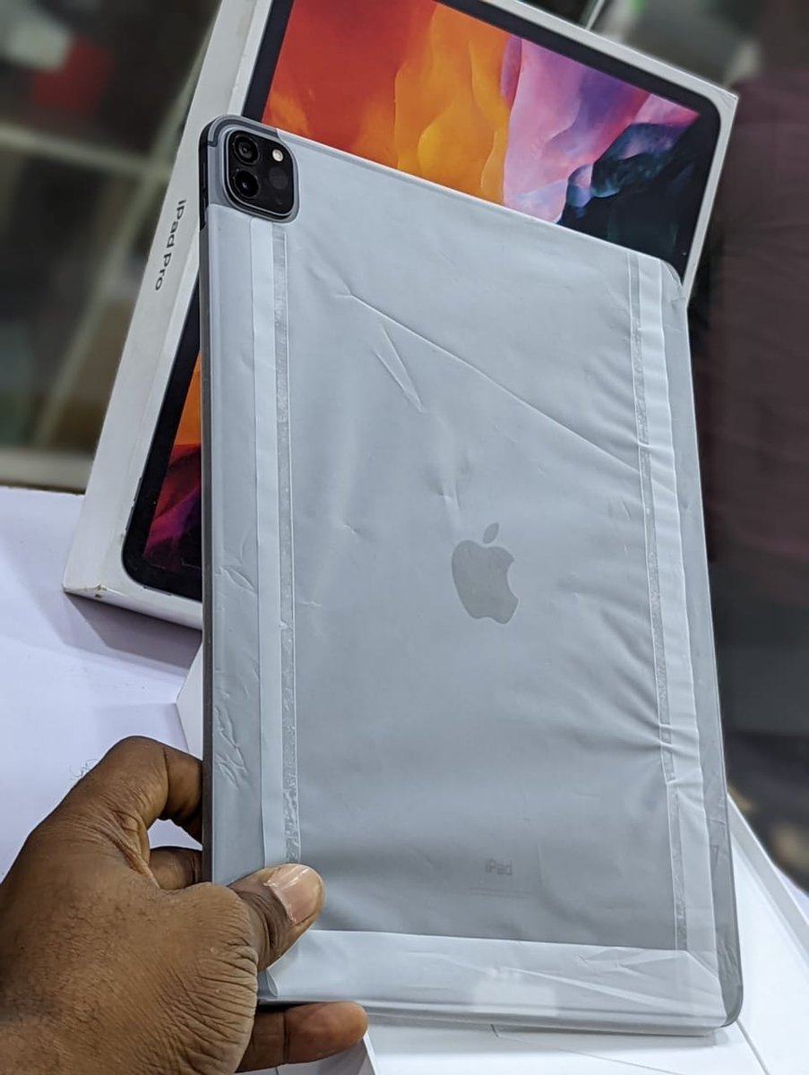 bellstech's tweet photo. 🇺🇸 New Open Box  iPad Pro  12.9inch 4th Gen 128GB Wifi + LTE N530,000

#Bellstech #EnhancingDigitalLife #Apple #ipad #applelovers #applegadgets #applepad #abeokuta #lagos #phonevendors https://t.co/rFYKBu3cmF
