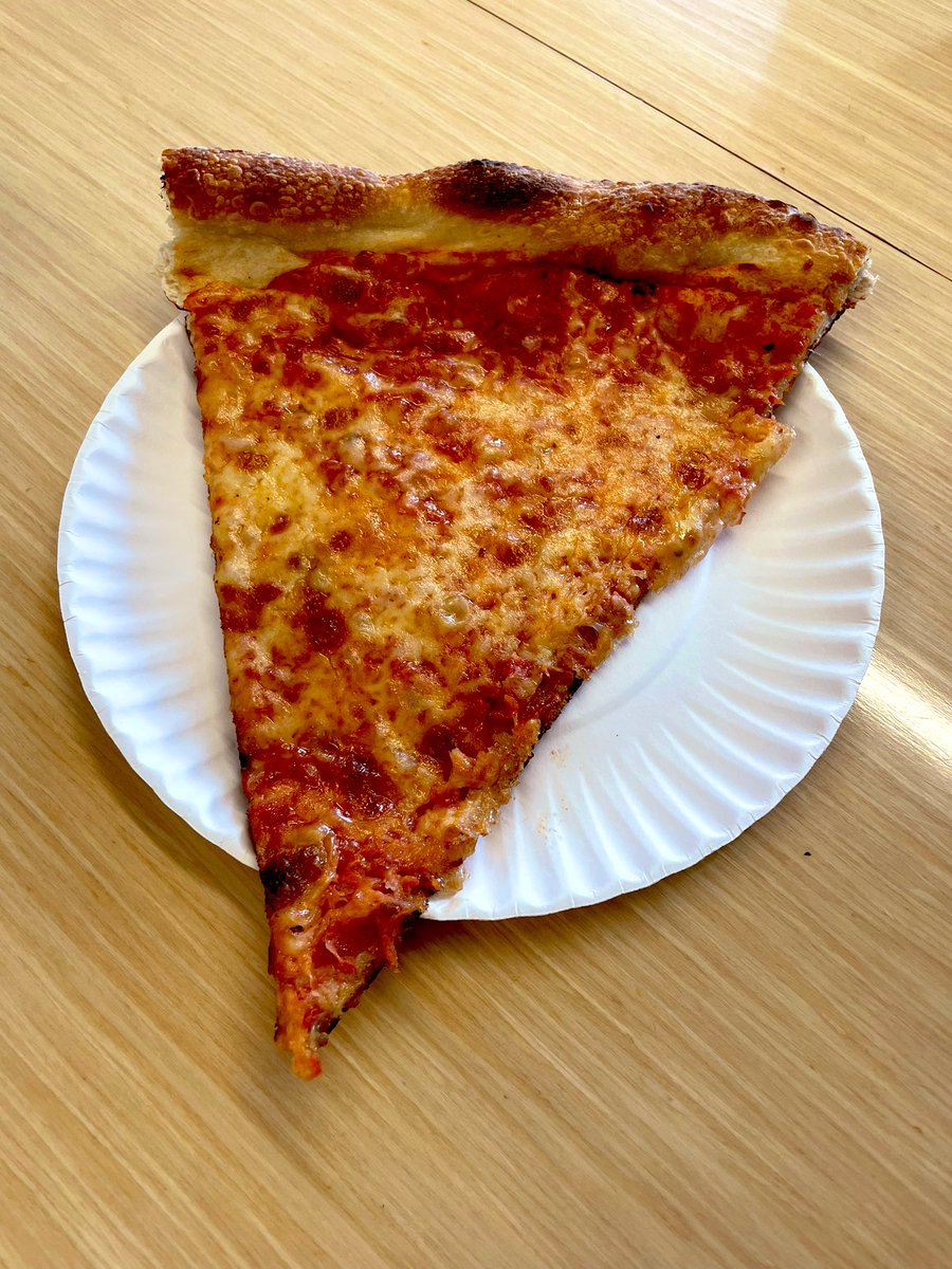 Ilir 🍕 tweet media