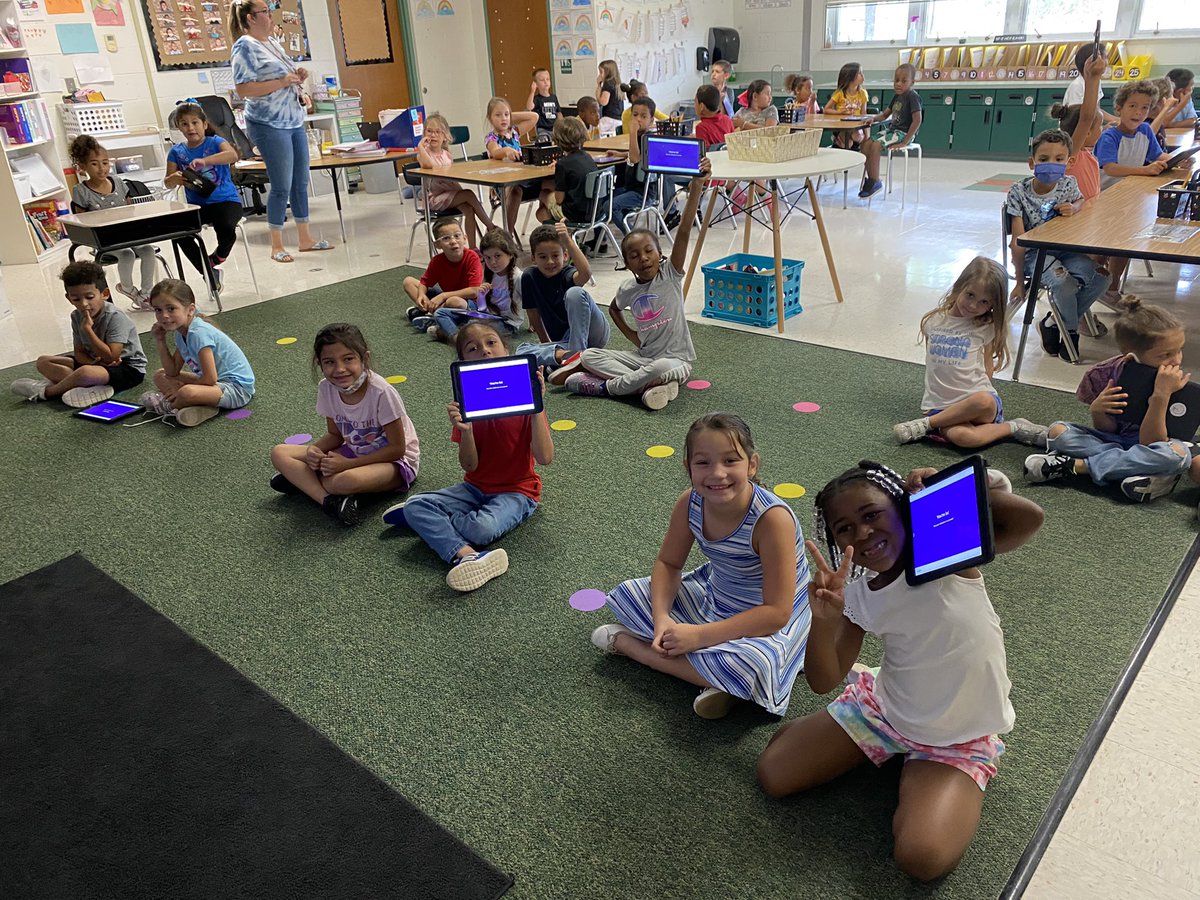 Kahoots with Ms Kelly’s Kinders for K day 👍🏽 <a href="/MsKellysKinders/">Cheyenne Casique</a> <a href="/spiritbelieves/">Spirit Elementary</a>