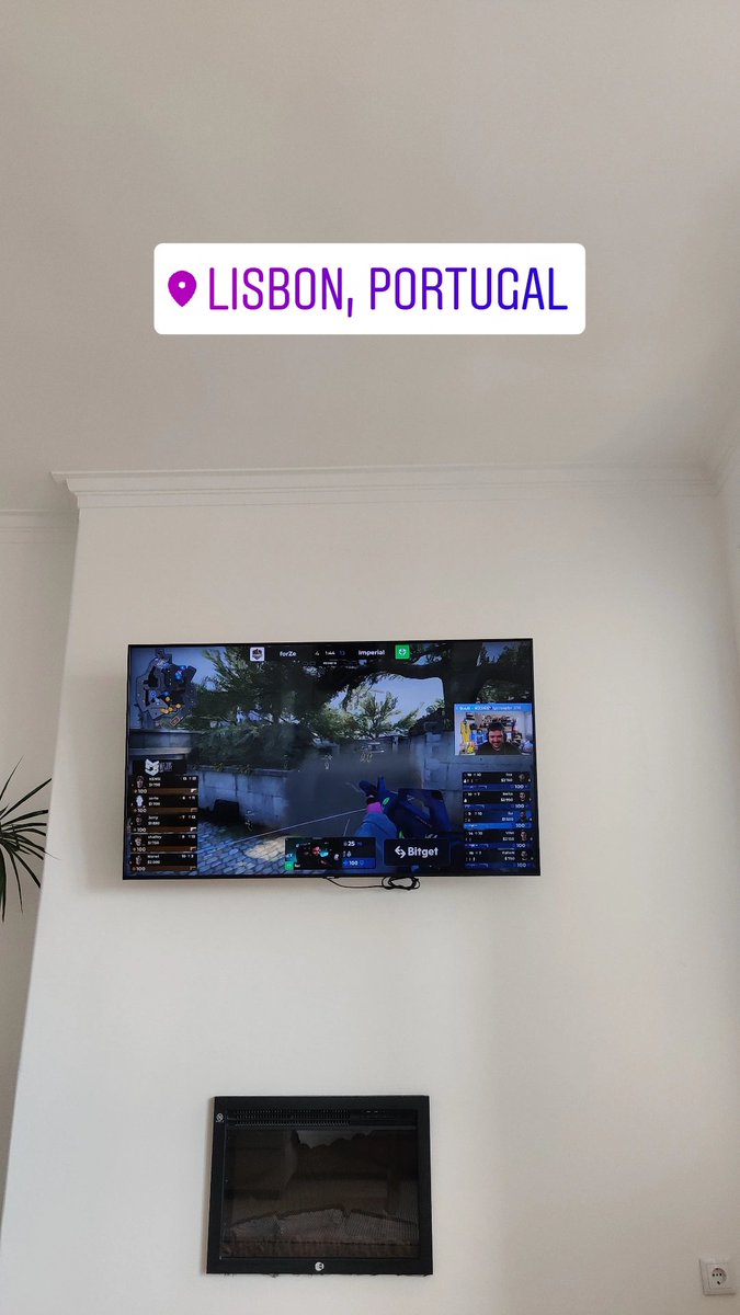 joaofernandesHD's tweet photo. @Gaules aqui em casa é assim! 
@VelhoVamp1 @liminhaoficial @fillipebt @mch_AGG https://t.co/6lTmMTV9dB