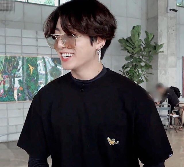 highresjjk's tweet photo. say cheese https://t.co/hbyQ9AuIiT