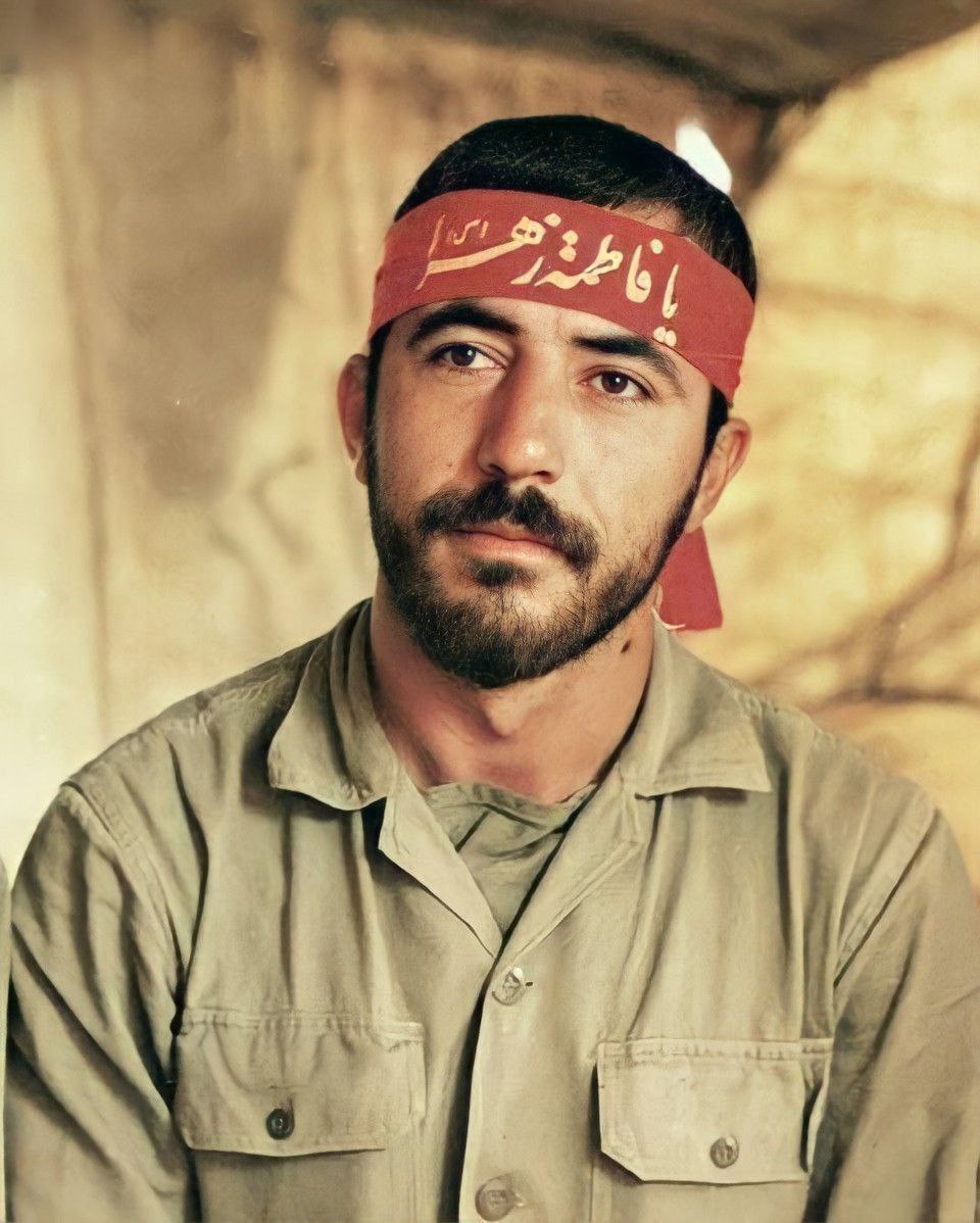 BasrancBasranc's tweet photo. #ليلة_الشهداء
إنَّ الشَّهَادَة بالرصاصة وَالشَّظِيَّة لَا لِذَّةَ فِيهَا، يَجِب أَنْ يَسْتَشْهِدَ الْمَرْء مِثْلَ الحُسَيْن "عَليهِ السَّلام" كَيْ لَا يَخْجَل مِنْه،
أُحِبُ يَوْمَ الْقِيَامَةِ إذَا قُرِّرَ أَنّ أَتَعْرَف عَلَى الْإِمَام الحُسَيْن"عَليهِ السّلام" أَنْ يَحْضُرُوا👇 https://t.co/fEk1h3jn2O