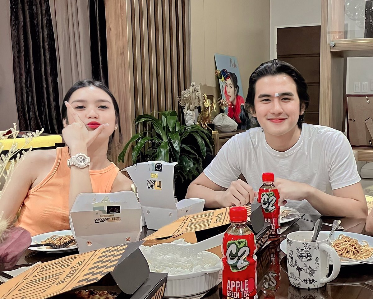 cughrelstwts's tweet photo. https://t.co/kuqSpuuHgw