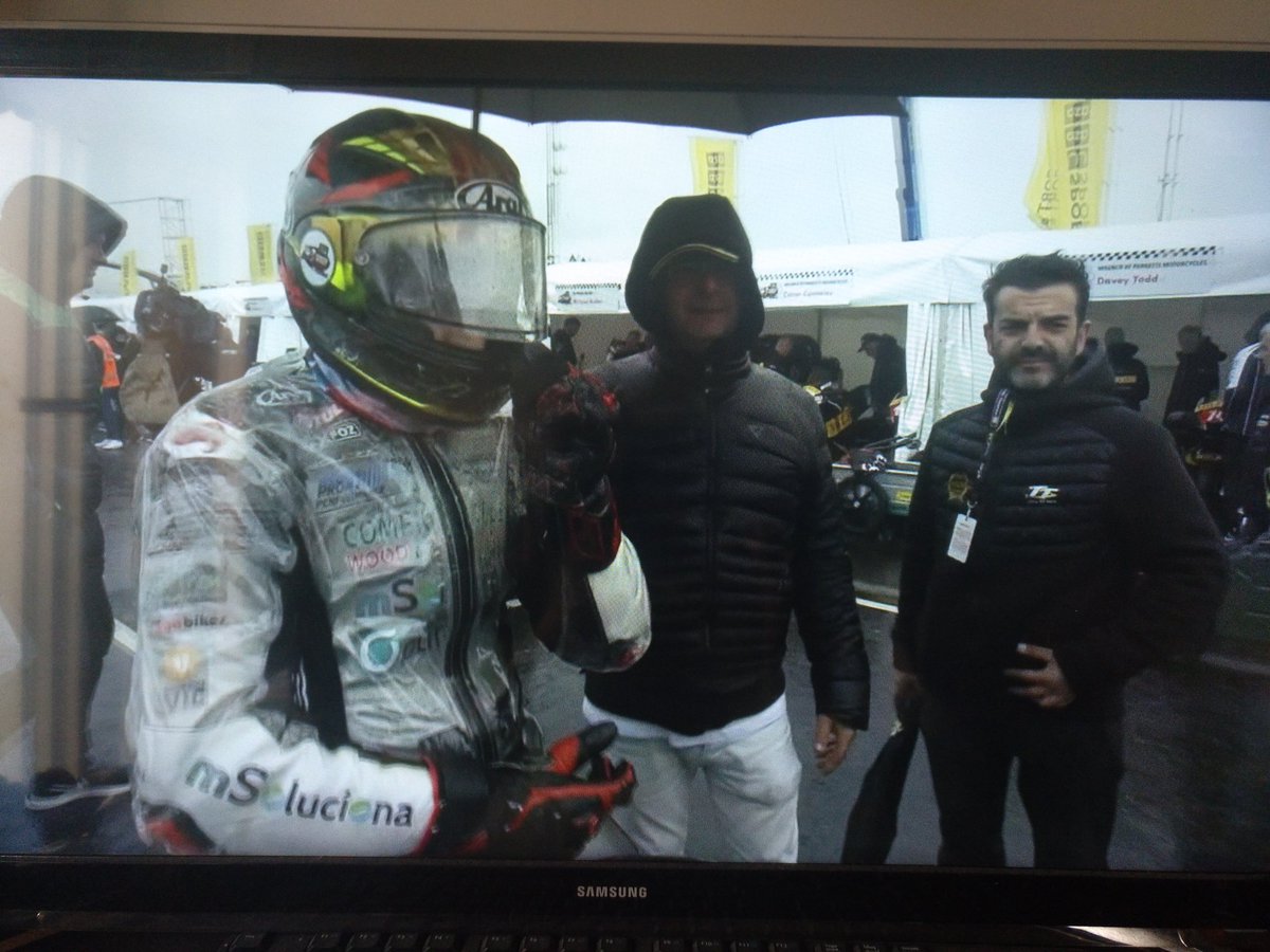 maikman's tweet photo. Vamos equipo!!! @TOLLRacingTeam  @TollRacingTeam1 @0Carlesolle2 @Torras49 https://t.co/esDcp9i4MA