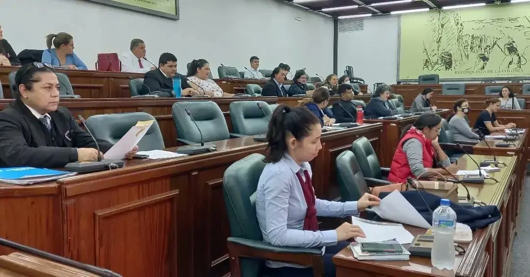 itslhcdparaguay's tweet photo. #Clase_4 del Curso de "Administración del #Talento_Humano". Organizado por #SINAFOCAL y el #ITSL_HCD. Desarrollado en forma semipresencial, durante 6 clases, los días martes, de 13 a 15 hs., en el Salón Auditorio de Los Comuneros de la #HCD. Instructora: Abg. #Marlene_Rodriguez. https://t.co/YKLmp1dBoR