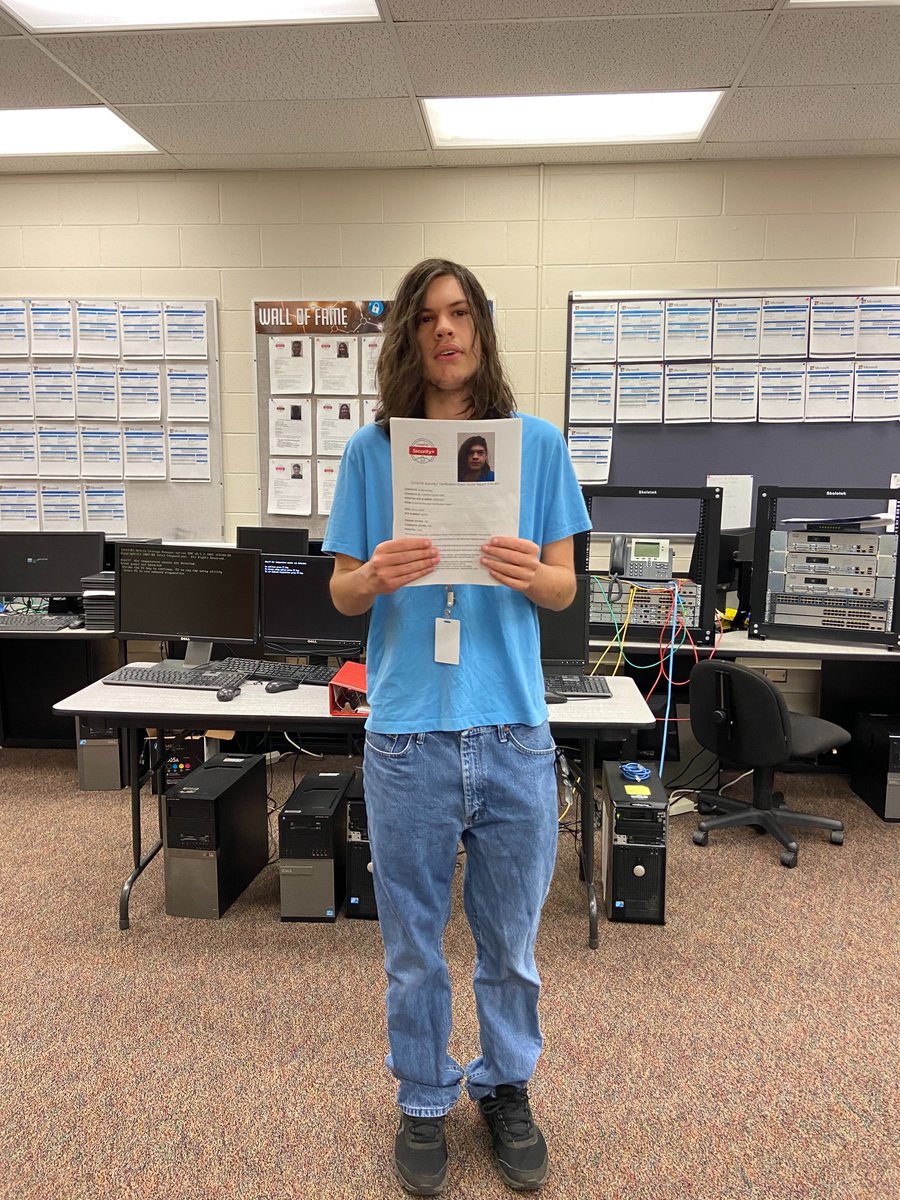 OsceolaCTE's tweet photo. Our CTE students are continuing to earn their industry certifications! #CTErriffic job to our full-time and dual-enrolled students at oTECH for passing the Microsoft's 98-367: MTA: Security Fundamentals certification.
#weareoTECH #skillupOsceola https://t.co/Q2qlGObhki
