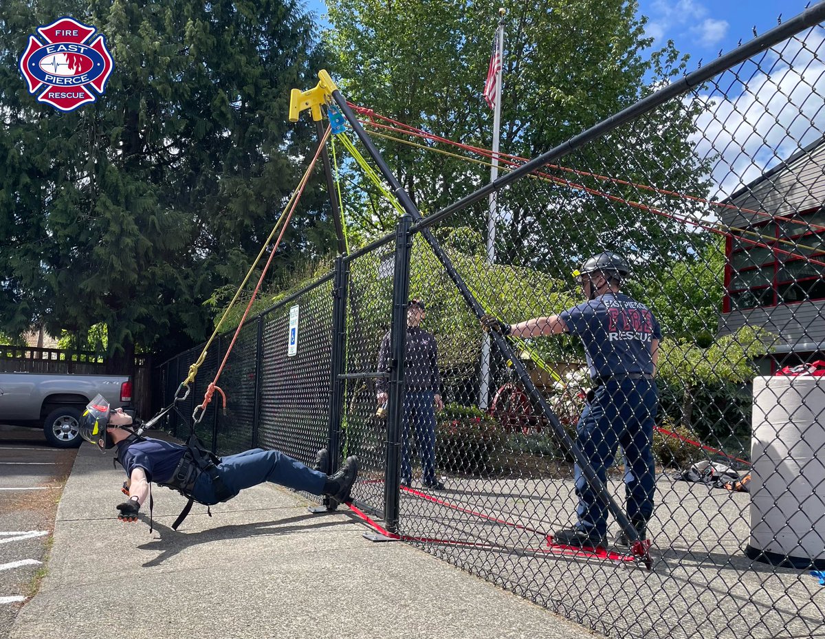 EastPierceFire's tweet photo. The crew at Sumner’s Station 113 squeezed in a little rope rescue training today. 

The technique in these photos would be used if someone went over a cliff or down an embankment and wasn’t able to climb up. #TrainingToBeReady https://t.co/poYo5bnZyU