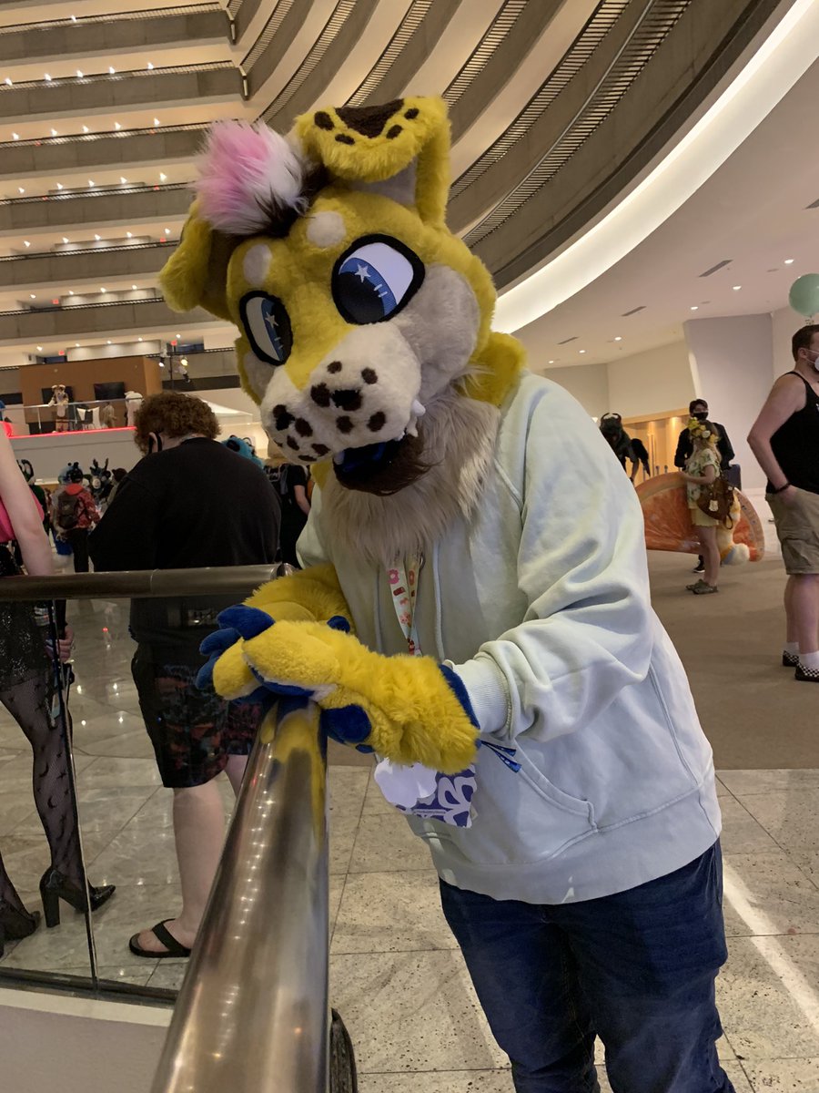 Hula_BarkShark's tweet photo. Oh yeah I went to FWA lol 
It was very fun and I hope to go back next year ^^ https://t.co/DVCCmEYxpU