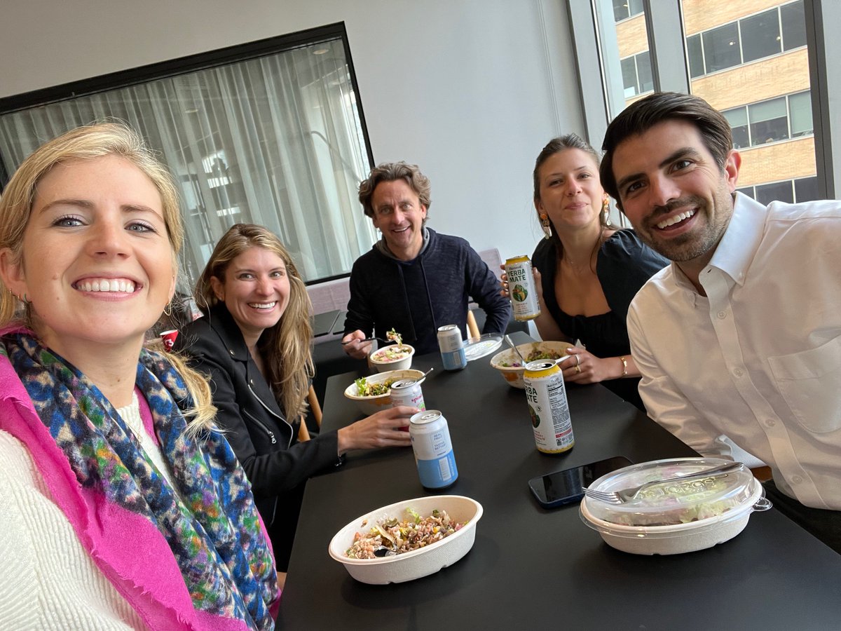 Nothing like TLC lunch with <a href="/inside_r3/">R3</a> OGs to bring me back from a Twitter hiatus <a href="/breadandrutter/">Catherine Rutter</a> <a href="/JDTalv/">Jed Talvacchia</a> <a href="/greenmegsnham11/">Megan Paytas</a>