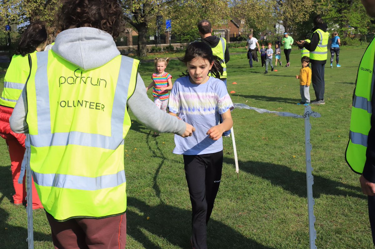 figgesmarshjpr's tweet photo. Volunteers needed for this weekend! This Sunday we need at least four more volunteers, or @figgesmarshjuniors can’t go ahead! Volunteering with us is fun and easy - kids can do it also! - and it’s just an hour of your time from 8.30-9.30am. Please get in touch if you can help 🙏🏽 https://t.co/ChcDA9SjPh