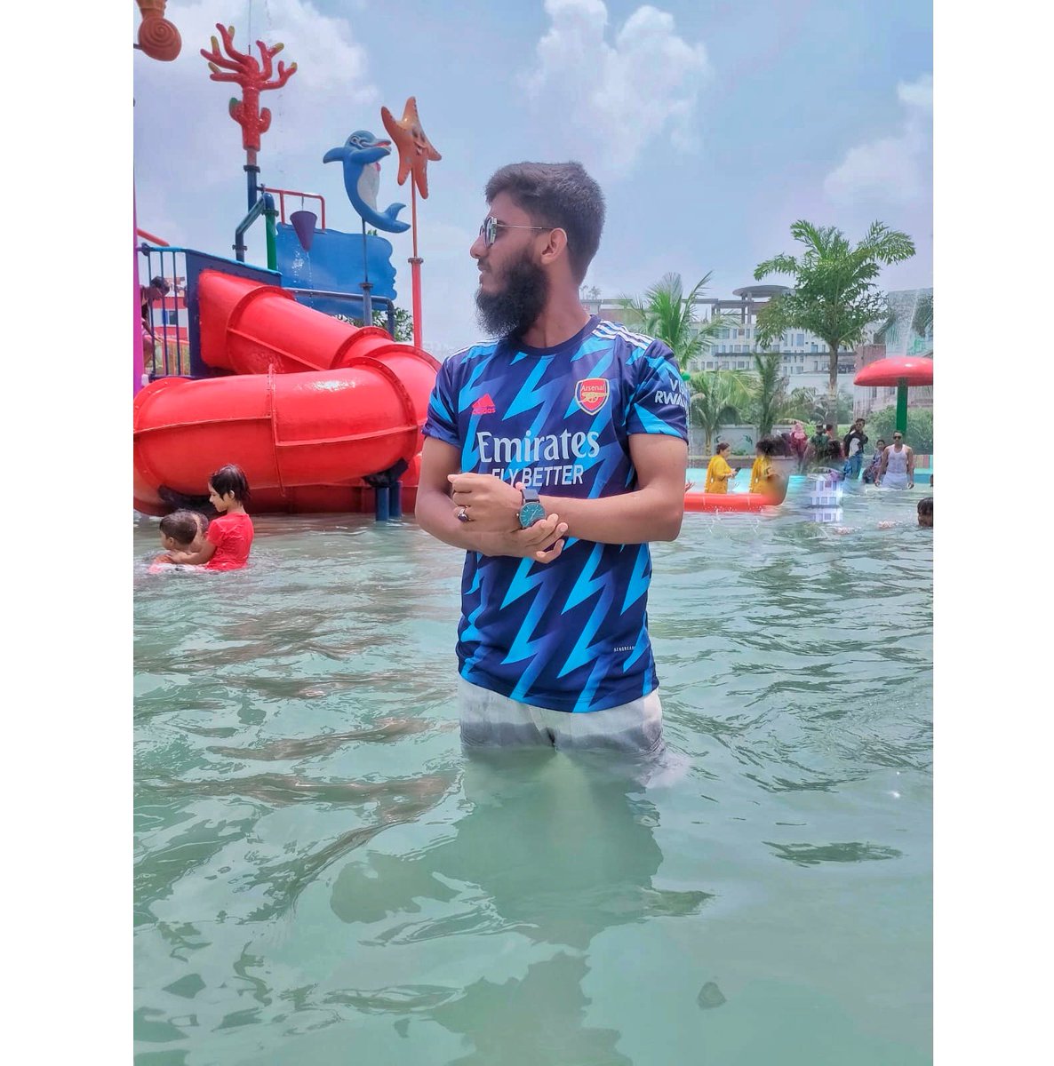 MdArmanSumon_'s tweet photo. 🌚 https://t.co/ivCkf2FD5D