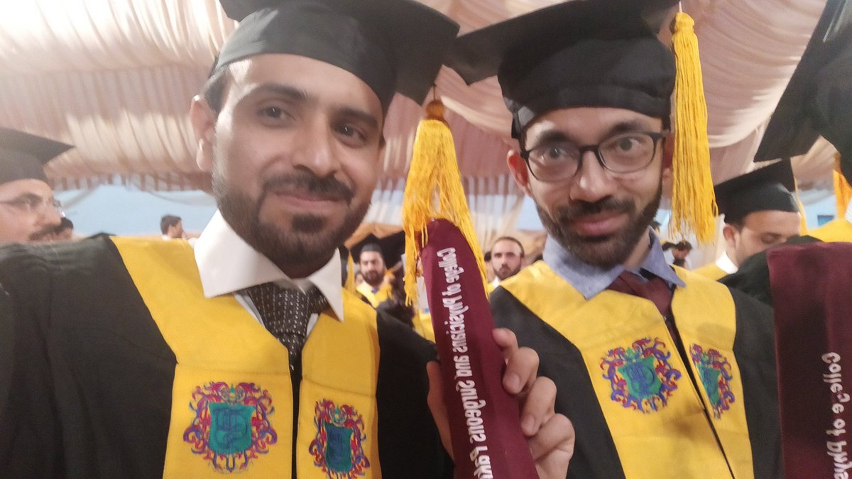 DrAlbaloshi88's tweet photo. Alhamdulilah!!
#CPSPconvocation https://t.co/jROFg8ygMp
