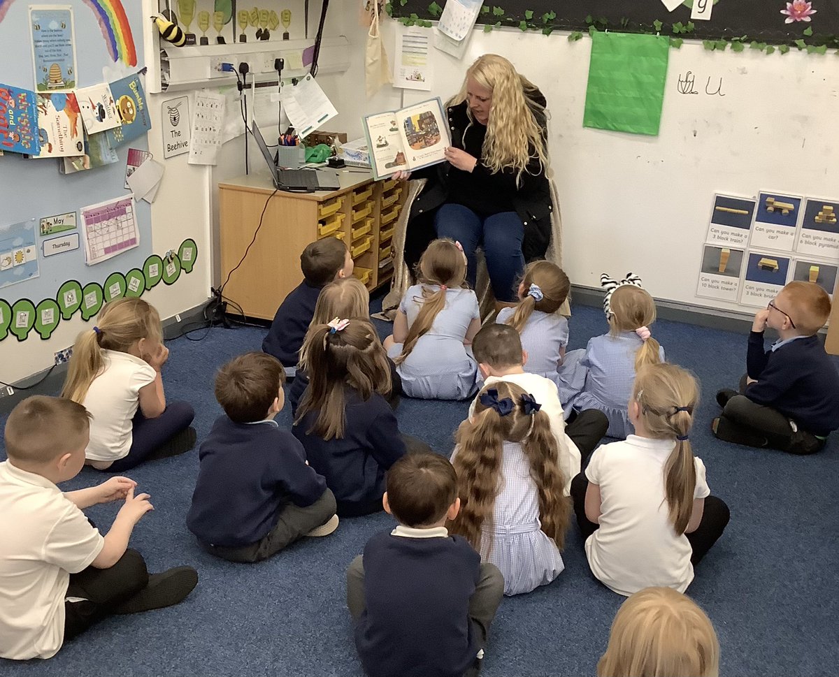 Another day, another Mystery Reader! Thank you to Isabelle’s mam for coming in today to read a story with the Beehive children, we really enjoyed it! #readingforpleasure #mysteryreader #readingisfun #welovebooks <a href="/fsuBHPS/">Battle Hill FSU</a> <a href="/BattleHillPS/">Battle Hill Primary</a>