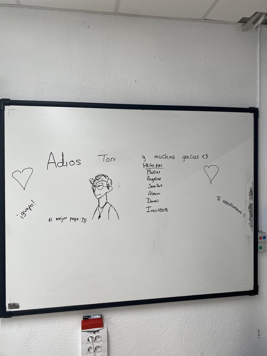 MeImportaPero's tweet photo. cuando ha terminado la clase he ido al baño a llorar nsjsjsjaj https://t.co/pLz9tufiet