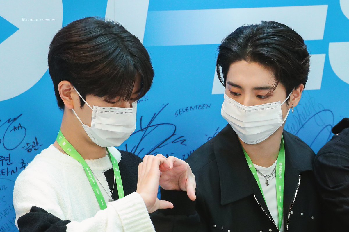 220511 ♡⃗ like a star
#HAN #한 #한지성 #SEUNGMIN #승민