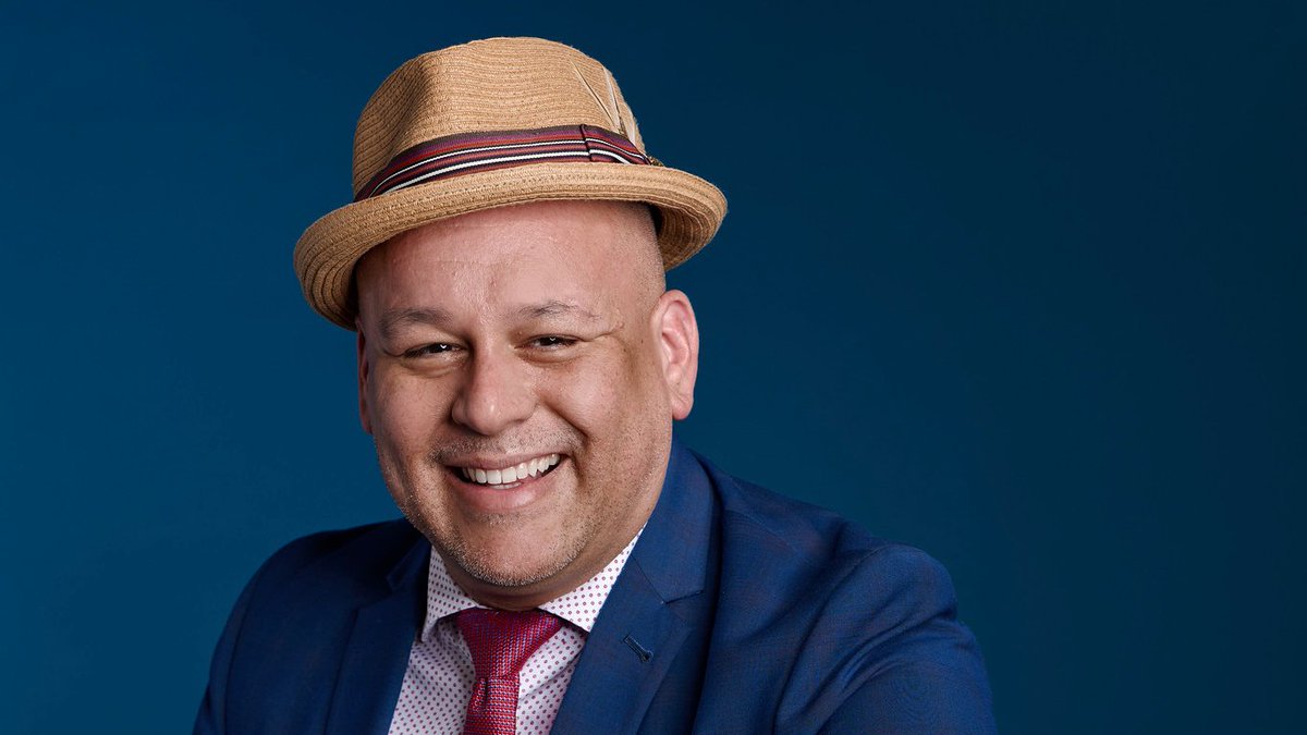 dallasschools's tweet photo. Congratulations to our 2021-2022 Elementary Principal of the Year, Antonio Verduzco, from B.H. Macon Elementary School!

@FutureofDallas_  @reliantenergy
#DallasISDEdyAwards2022 #DallasISDPOY https://t.co/ipqxi4iti6