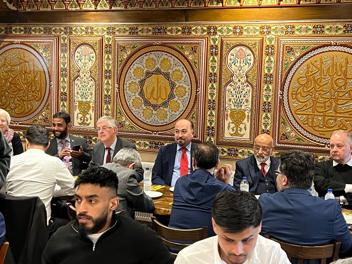 Shaamnights's tweet photo. Also Jenny Rathbone (Member of Welsh Parliament for Cardiff central) and Ali Ahmed (Councillor for Cardiff central). 

This beautiful event shows the  Syrian Welsh solidarity and how diversity enriches our Welsh community. https://t.co/3Xp6TD8Vd8