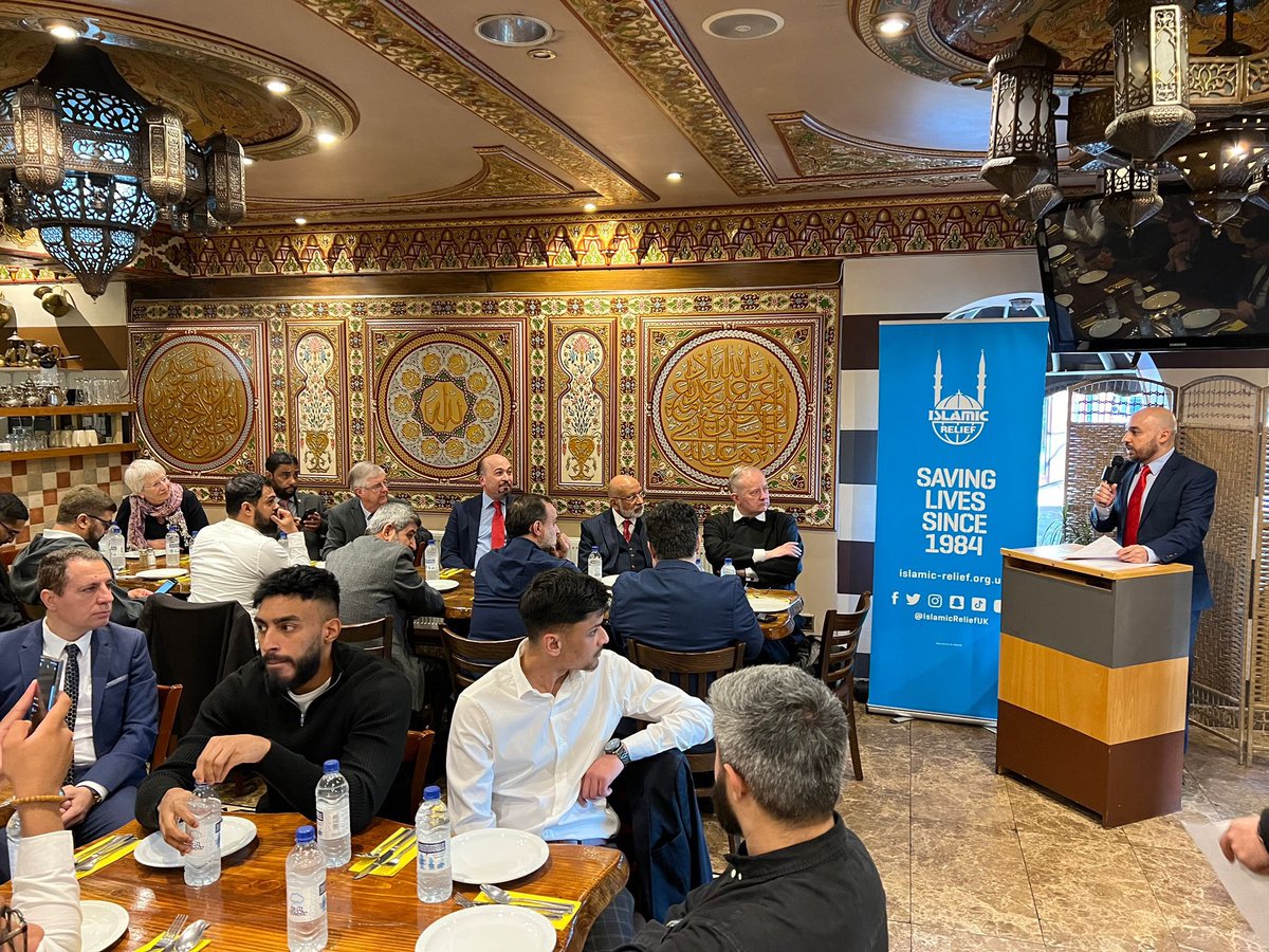 Shaamnights's tweet photo. Also Jenny Rathbone (Member of Welsh Parliament for Cardiff central) and Ali Ahmed (Councillor for Cardiff central). 

This beautiful event shows the  Syrian Welsh solidarity and how diversity enriches our Welsh community. https://t.co/3Xp6TD8Vd8