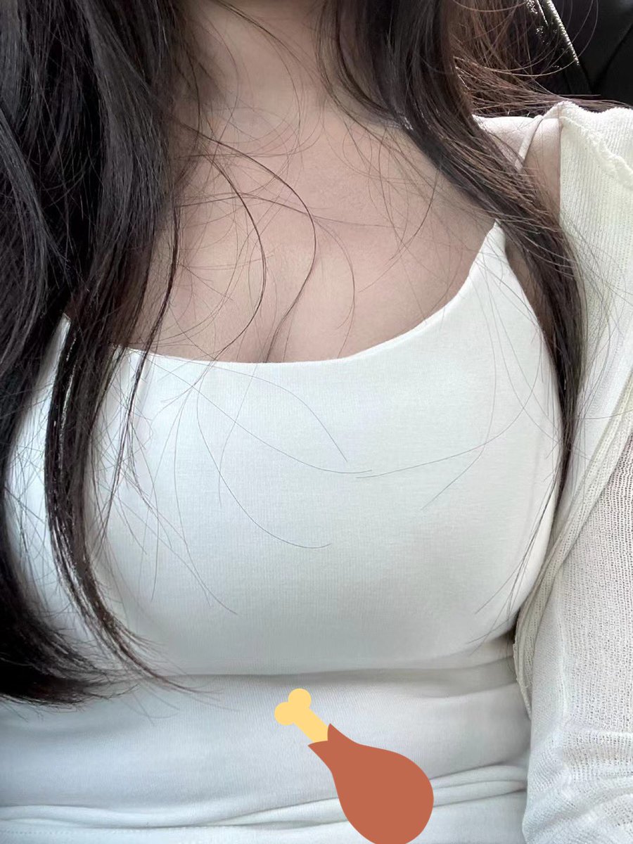 xiaoyingyyyy's tweet photo. 肚子的肉肉怎么减好烦呀🤔 https://t.co/DDGkpdJuHT