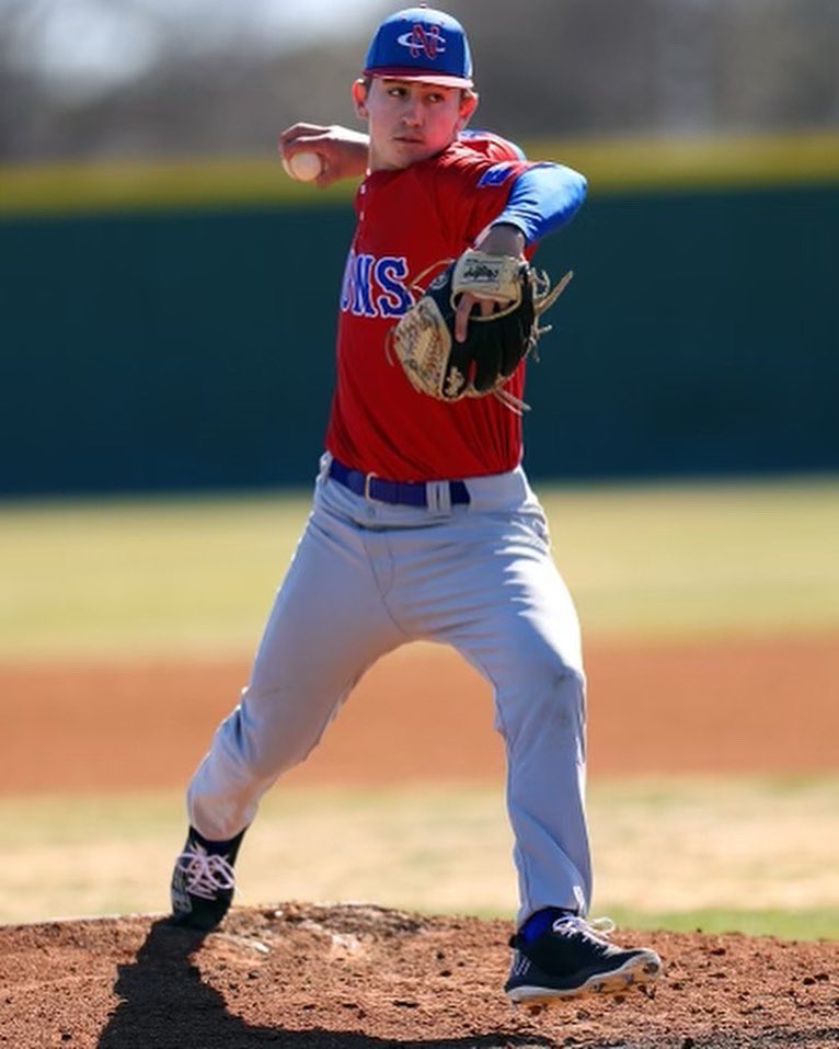 JCleveland2020's tweet photo. I am excited to be continuing my baseball and academic journey @Lamar_Baseball a huge thank you to @WillDavis44 @snedeker33 @CoachHat10 I also would like to thank @NctcBaseball for everything &amp;I look forward to being a Cardinal!  @Deer_Baseball @Houston_Heat https://t.co/agL9DgdOwh