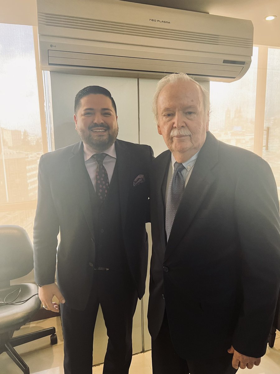 xmontsa's tweet photo. Reunión del Comité Nacional de Facilitación del Transporte Aéreo Internacional liderada por el Brig. (SP) William Birkett como Director General de la @DGAC_Ecuador con diversos delegados del sector privado y público con miras a mejorar los procesos de Inadmisión @DentonsPh https://t.co/LhdeWsfEX1
