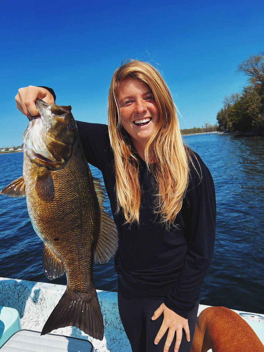 KYoungOutdoors's tweet photo. Nothing but hogs🐷 @Bill_Dance1 #ReelVermontGuideService #fishing @VermontTourism @VTStateParks #bassfishing #smallie #facts https://t.co/BPTZLQWQkS