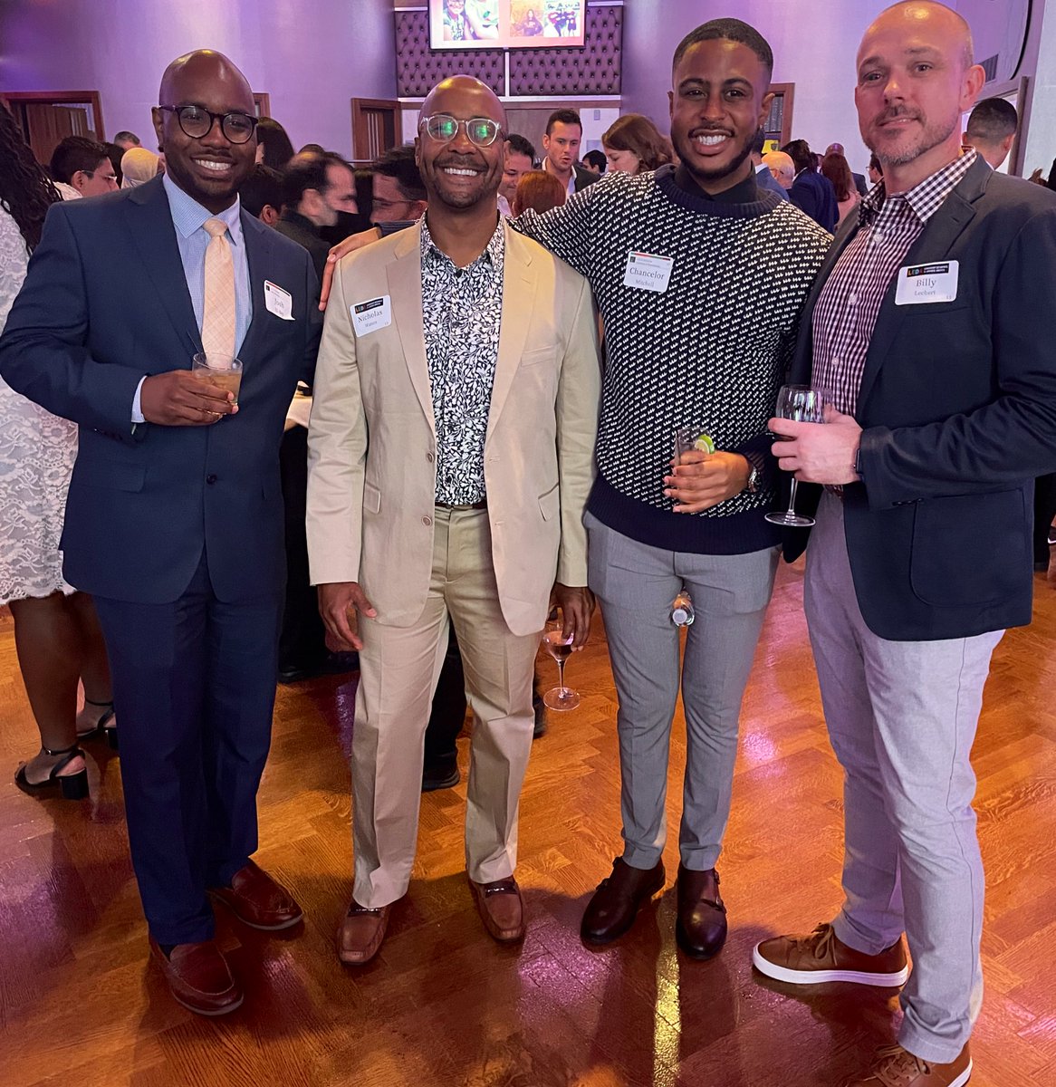LEDA_Scholars's tweet photo. Starting the evening networking with LEDA Scholars, Fellows, supporters and friends. #LEDAcelebration https://t.co/K40wutgBTQ